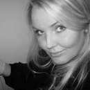 Join Lindsey for an Unforgettable Swinging Experience